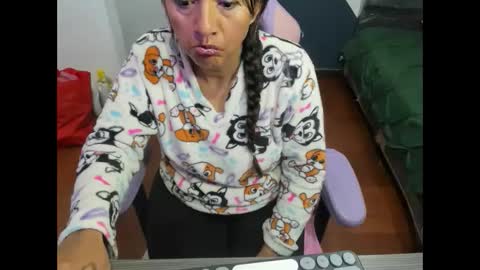 daleska_delicious1 online show from 09-19-25, 12:34