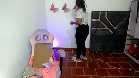 daleska_delicious1 online show from 03-27-26, 01:55