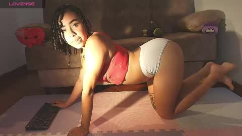 Snapshot of dalhila chatting on 05-27-26, 09:01 D A L H I L A online show from 05-27-26, 09:01