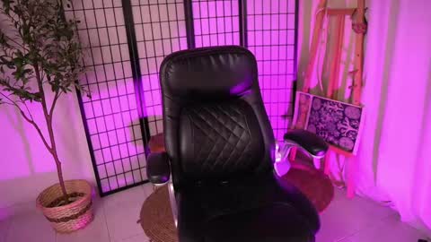 Dalia Morgan online show from 03-02-25, 03:02