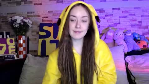 Dalia  online show from 10-20-25, 09:43