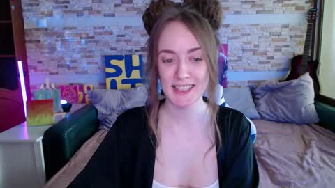 Dalia  online show from 03-28-26, 09:42