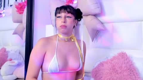 Snapshot of daliacastle chatting on 05-25-26, 05:41 daliacastle online show from 05-25-26, 05:41