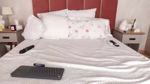 Snapshot of daliacruz chatting on 07-20-26, 05:48 Dalia bondage online show from 07-20-26, 05:48