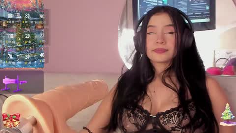 leila williams online show from 12-07-24, 01:58