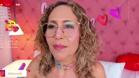 Dalia online show from 02-19-25, 10:53