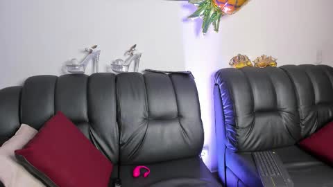 Dalila Lu online show from 11-08-25, 12:16