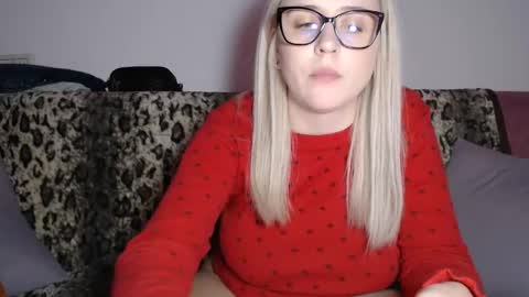 Snapshot of dalyana22 chatting on 12-12-24, 11:58 Maria online show from 12-12-24, 11:58