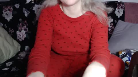 Snapshot of dalyana22 chatting on 01-10-25, 10:15 Maria online show from 01-10-25, 10:15