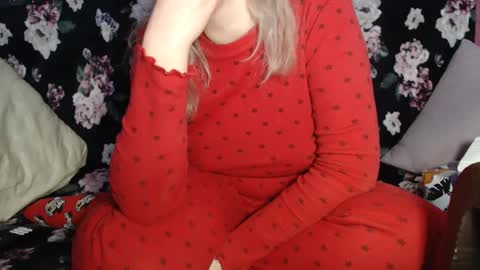 Snapshot of dalyana22 chatting on 01-11-25, 01:16 Maria online show from 01-11-25, 01:16