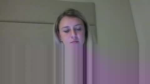 Snapshot of dalyana22 chatting on 09-12-25, 09:04 Maria online show from 09-12-25, 09:04