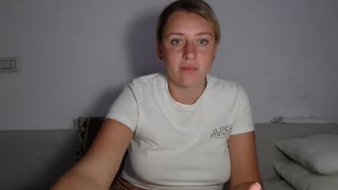 Snapshot of dalyana22 chatting on 09-14-25, 09:14 Maria online show from 09-14-25, 09:14