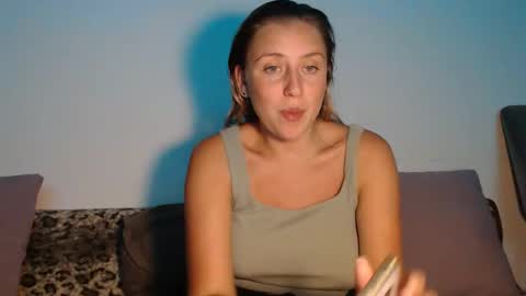 Snapshot of dalyana22 chatting on 09-17-25, 09:16 Maria online show from 09-17-25, 09:16