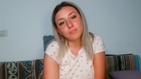 Snapshot of dalyana22 chatting on 07-08-26, 09:08 Maria online show from 07-08-26, 09:08