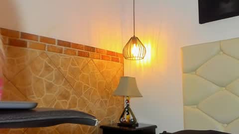 Snapshot of damara_ochoa chatting on 02-04-25, 06:46 online show from 02-04-25, 06:46