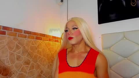 Snapshot of damara_ochoa chatting on 02-16-25, 03:26 online show from 02-16-25, 03:26