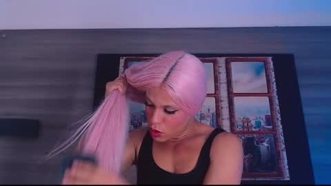 Snapshot of damara_ochoa chatting on 09-30-25, 04:50 online show from 09-30-25, 04:50