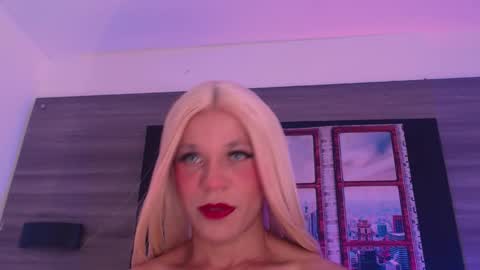 Snapshot of damara_ochoa chatting on 11-02-25, 05:10 online show from 11-02-25, 05:10