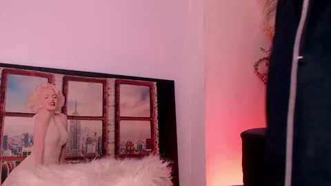 Snapshot of damara_ochoa chatting on 11-29-25, 05:54 online show from 11-29-25, 05:54