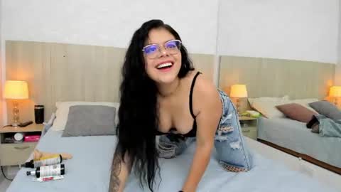 Damaris Ponce online show from 06-21-26, 03:31