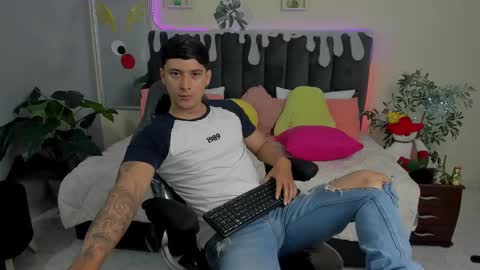 DAMIAN online show from 12-30-24, 12:20