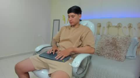 DAMIAN online show from 01-03-25, 12:08