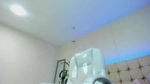 DAMIAN online show from 01-11-25, 03:31