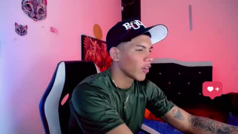 Snapshot of damian_latinxxx chatting on 01-16-25, 06:25 Damian online show from 01-16-25, 06:25