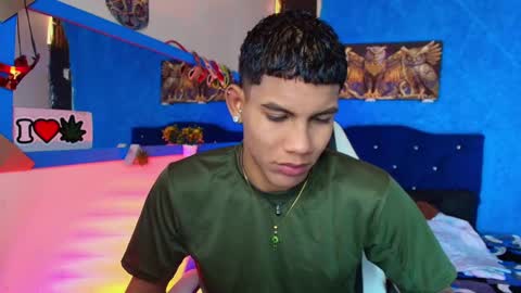 Snapshot of damian_latinxxx chatting on 01-29-25, 02:51 Damian online show from 01-29-25, 02:51