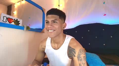 Snapshot of damian_latinxxx chatting on 02-12-25, 06:19 Damian online show from 02-12-25, 06:19