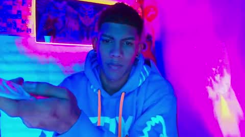 Snapshot of damian_latinxxx chatting on 02-16-25, 09:59 Damian online show from 02-16-25, 09:59