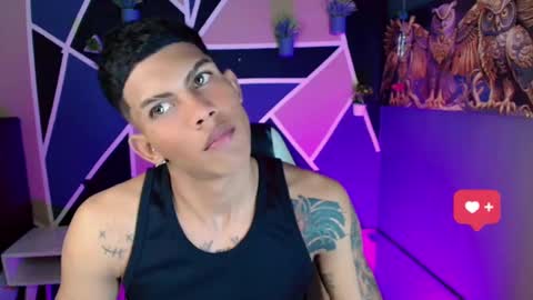 Snapshot of damian_latinxxx chatting on 02-20-25, 08:39 Damian online show from 02-20-25, 08:39