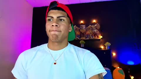 Snapshot of damian_latinxxx chatting on 03-02-25, 09:10 Damian online show from 03-02-25, 09:10