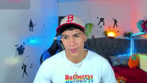 Snapshot of damian_latinxxx chatting on 09-22-25, 02:46 Damian online show from 09-22-25, 02:46