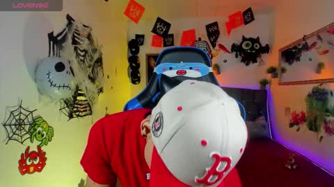 Snapshot of damian_latinxxx chatting on 10-10-25, 04:11 Damian online show from 10-10-25, 04:11