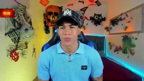 Snapshot of damian_latinxxx chatting on 10-11-25, 03:17 Damian online show from 10-11-25, 03:17