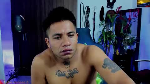 Snapshot of damian_torner chatting on 03-12-25, 11:31 Damian torner online show from 03-12-25, 11:31