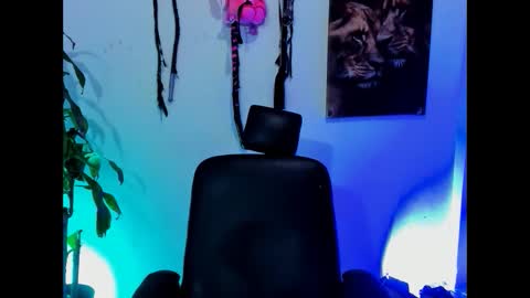 Snapshot of damian_torner chatting on 09-17-25, 07:21 Damian torner online show from 09-17-25, 07:21