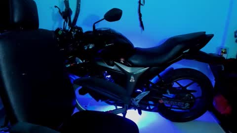 Snapshot of damian_torner chatting on 10-05-25, 08:01 Damian torner online show from 10-05-25, 08:01