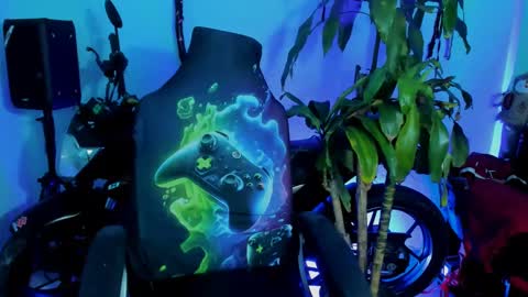 Snapshot of damian_torner chatting on 10-12-25, 08:35 Damian torner online show from 10-12-25, 08:35