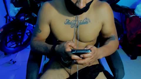 Snapshot of damian_torner chatting on 10-13-25, 11:54 Damian torner online show from 10-13-25, 11:54