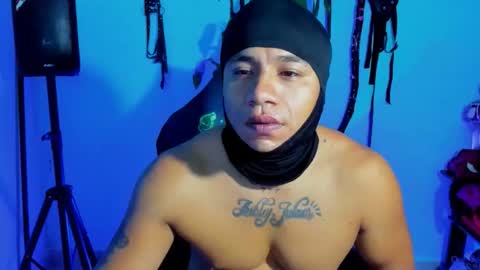 Snapshot of damian_torner chatting on 10-22-25, 07:52 Damian torner online show from 10-22-25, 07:52