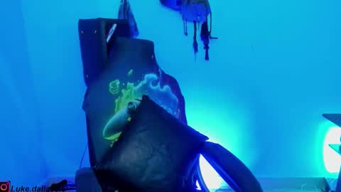 Snapshot of damian_torner chatting on 11-29-25, 07:44 Damian torner online show from 11-29-25, 07:44