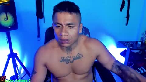 Snapshot of damian_torner chatting on 12-18-25, 02:06 Damian torner online show from 12-18-25, 02:06