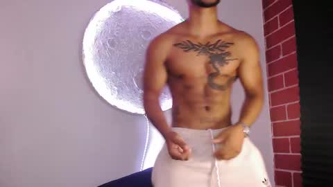 instagram damiannreed. online show from 12-02-24, 10:45