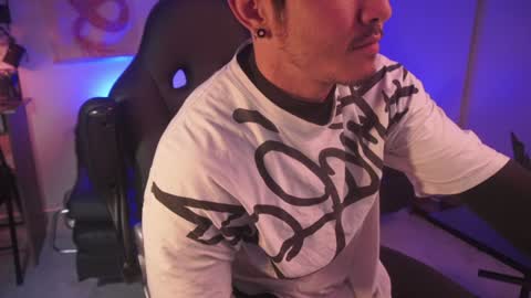 insta damn8   --------  online show from 01-05-25, 12:52