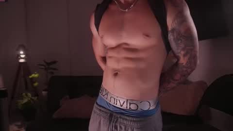 insta damn8   --------  online show from 11-25-25, 01:16