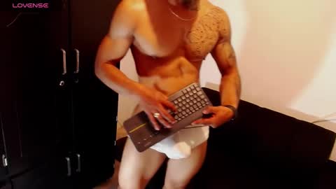 ---Taylor--- online show from 12-15-24, 01:57