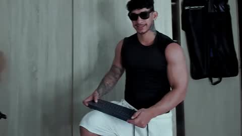 Snapshot of dammianmilleroficial chatting on 09-29-25, 07:40 INSTAGRAM DAMMIANMILLEROFICIAL online show from 09-29-25, 07:40