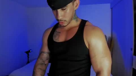 Snapshot of dammianmilleroficial chatting on 10-05-25, 01:04 INSTAGRAM DAMMIANMILLEROFICIAL online show from 10-05-25, 01:04